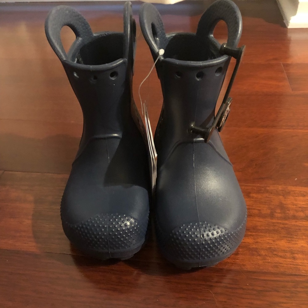 Crocs - toddler size 6 navy blue